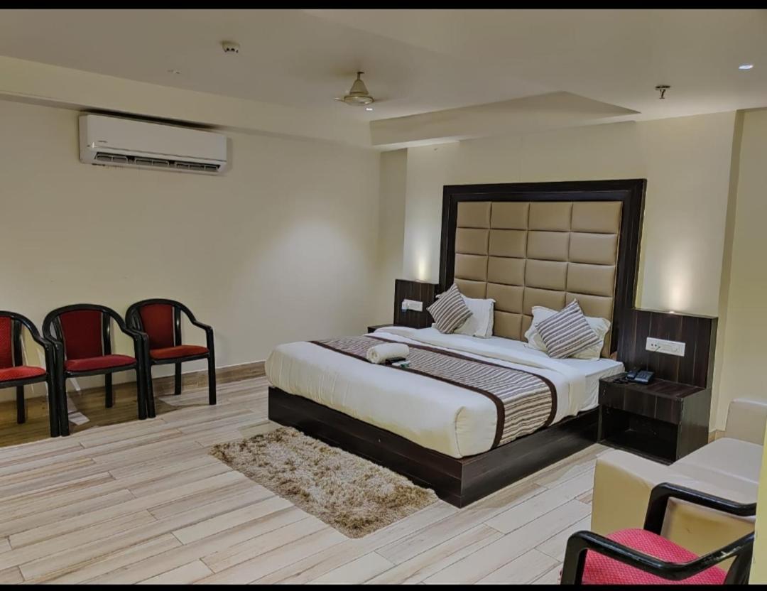 Hotel Sanjay Galaxy,Kanpur Exterior photo