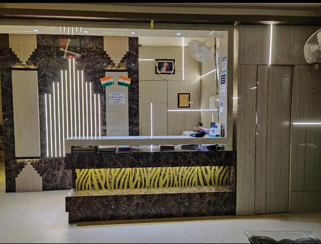 Hotel Sanjay Galaxy,Kanpur Exterior photo